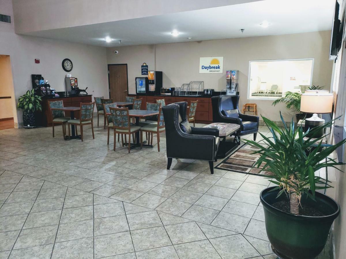 Days Inn & Suites By Wyndham Of Morris Exterior foto
